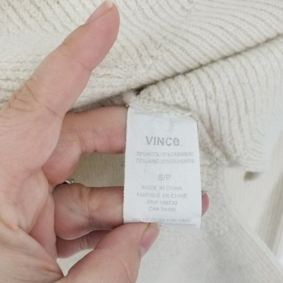 VINCE Ivory Cashmere Over Sized Rib Knit Slit Side Pullover Sweater Size Small - Picture 7 of 8